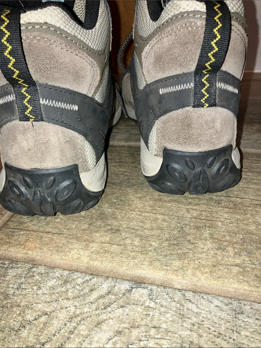 Merrell Accentor 3 Mid MENS HIKING BOOTS 10.5